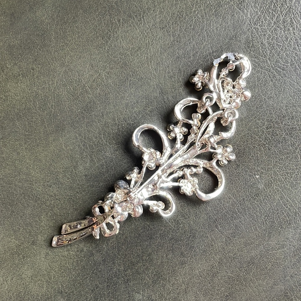 Vintage Brooch Bling Diamanté Leaf Floral Design - Costume Jewellery - Picture 10 of 16